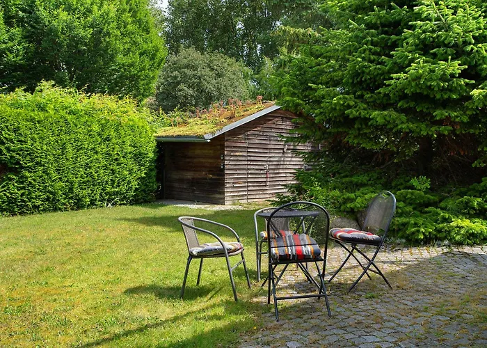 - Garten *